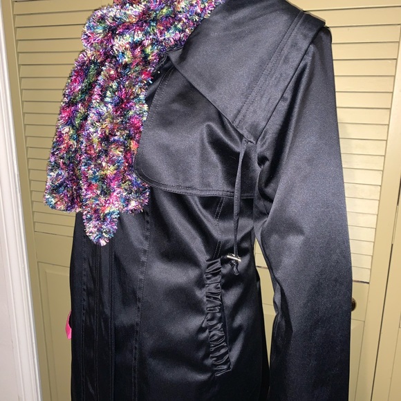 🖤💕23rd St. Spring Rain Jacket 💕🖤 - Picture 3 of 8